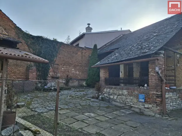 Prodej pozemku pro bydlení, Charváty, 370 m2