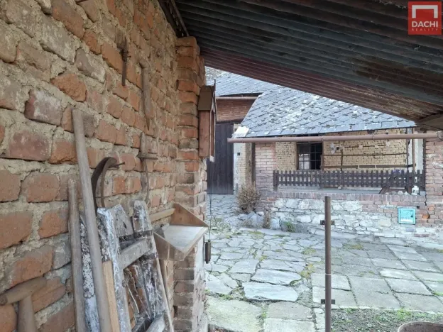 Prodej pozemku pro bydlení, Charváty, 370 m2