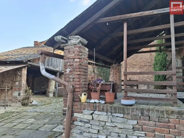 Prodej pozemku pro bydlení, Charváty, 370 m2