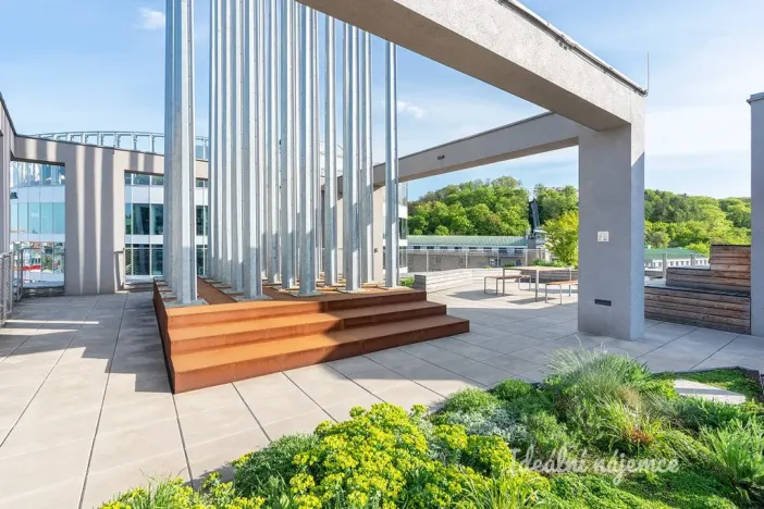 Pronájem bytu 1+kk, Praha - Smíchov, Plzeňská, 21 m2