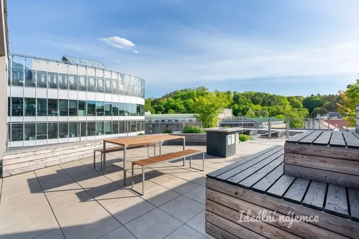 Pronájem bytu 1+kk, Praha - Smíchov, Plzeňská, 21 m2