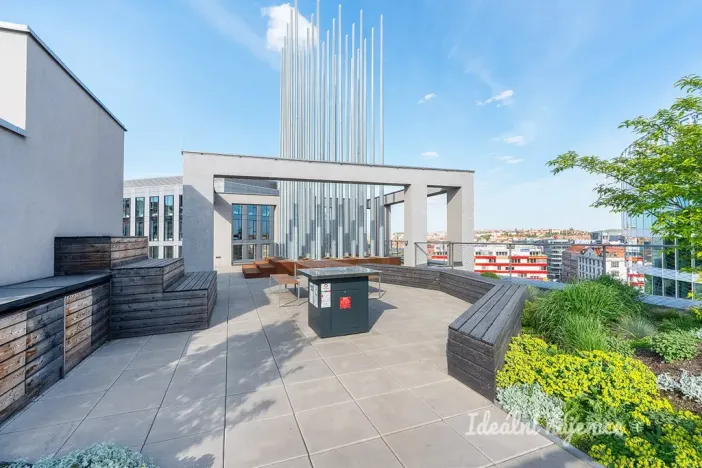 Pronájem bytu 1+kk, Praha - Smíchov, Plzeňská, 21 m2