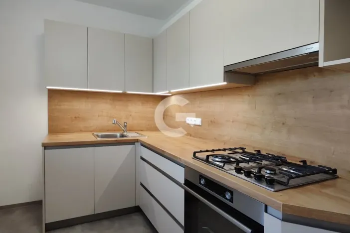 Pronájem bytu 2+1, Zlín, Dřevnická, 59 m2