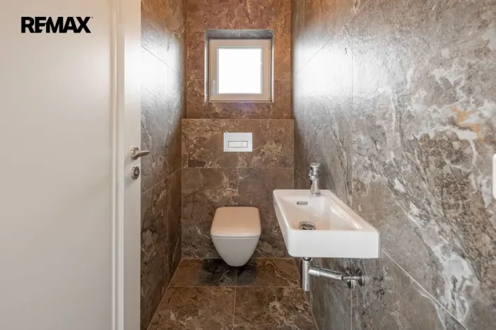 Prodej rodinného domu, Jenišov - Pod Rohem, Horská, 167 m2