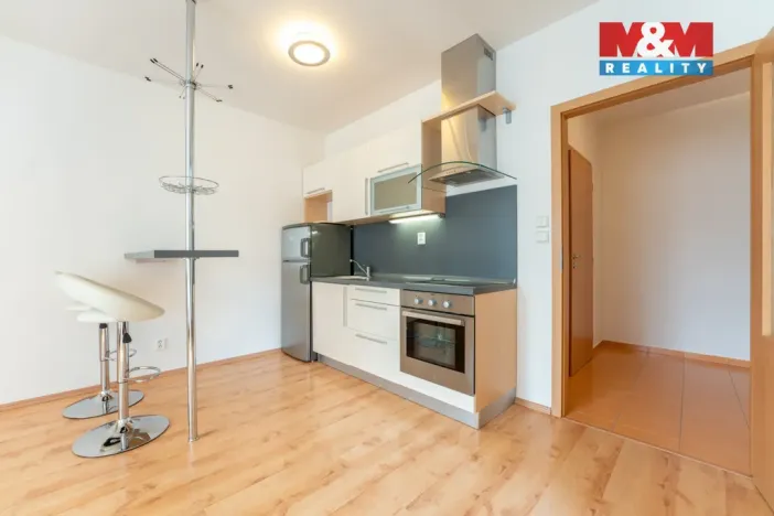Pronájem bytu 1+kk, Praha - Braník, Na vinohradu, 34 m2