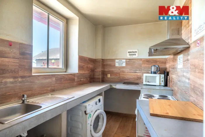 Prodej činžovního domu, Veselí nad Lužnicí - Veselí nad Lužnicí II, Nádražní, 1121 m2