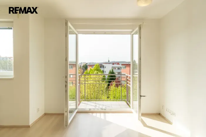 Pronájem bytu 1+kk, Praha - Letňany, Pavla Beneše, 37 m2