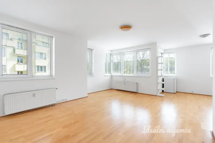 Pronájem bytu 1+kk, Praha - Košíře, Zahradníčkova, 46 m2