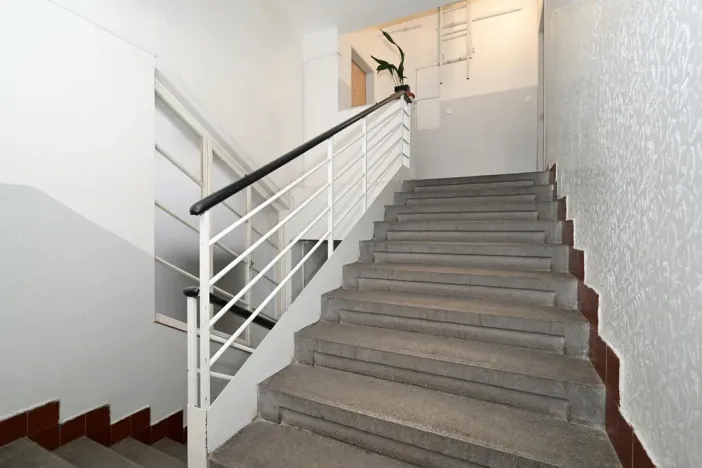 Pronájem bytu 2+kk, Praha - Holešovice, U garáží, 45 m2