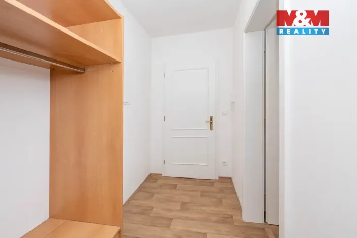 Pronájem bytu 1+kk, Studeněves, 32 m2
