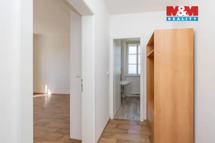 Pronájem bytu 1+kk, Studeněves, 32 m2