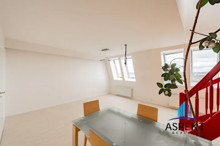 Prodej bytu 4+kk, Praha - Žižkov, Nad Ohradou, 94 m2