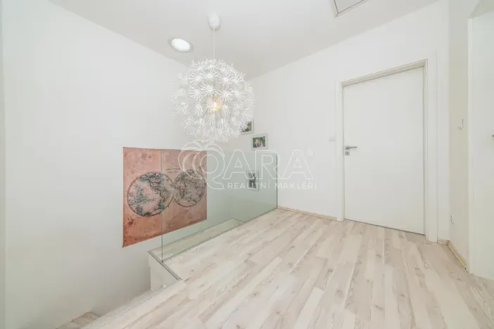 Pronájem rodinného domu, Veltrusy, Lomená, 139 m2