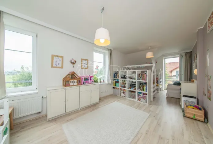 Pronájem rodinného domu, Veltrusy, Lomená, 139 m2