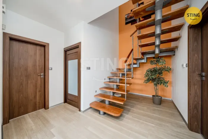 Prodej rodinného domu, Dolní Lutyně, U Jiřinky, 209 m2