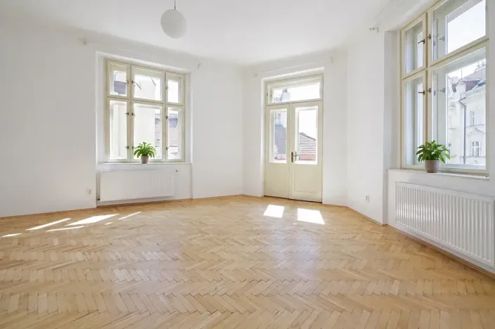 Pronájem bytu 2+1, Praha - Nové Město, Na Zderaze, 86 m2