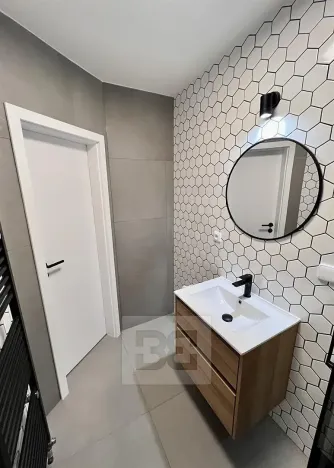 Pronájem bytu 2+kk, Praha - Karlín, Křižíkova, 50 m2