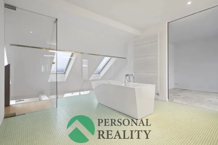 Pronájem bytu 3+1, Praha, U akademie, 130 m2