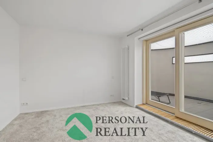 Pronájem bytu 3+1, Praha, U akademie, 130 m2