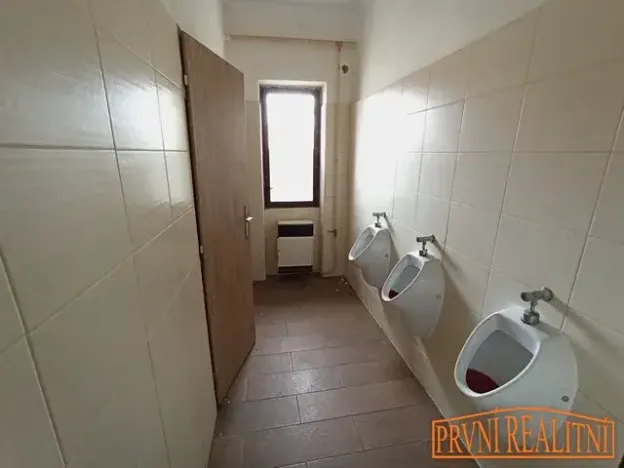 Prodej obchodního prostoru, Uherský Brod, Pod Dvorkem, 263 m2