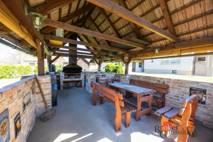 Prodej rodinného domu, Pardubice - Svítkov, Hradčanská, 126 m2