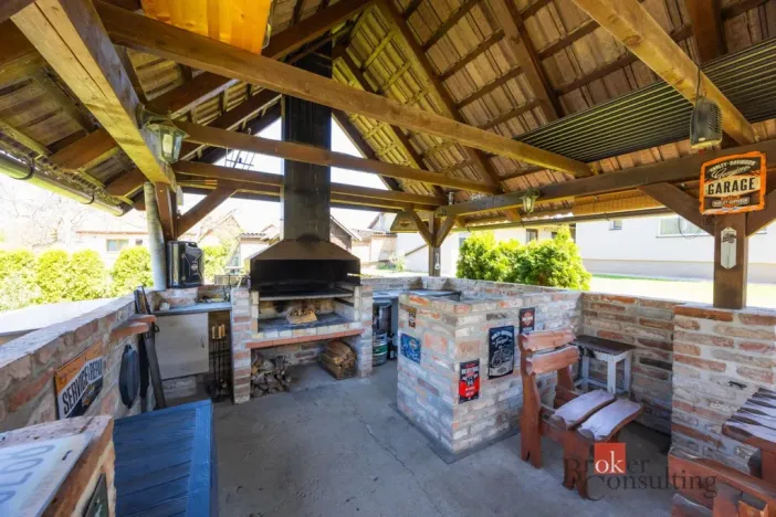 Prodej rodinného domu, Pardubice - Svítkov, Hradčanská, 126 m2