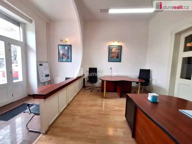 Pronájem kanceláře, Praha, Bubenečská, 51 m2