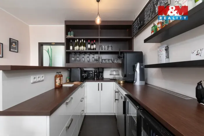 Prodej obchodního prostoru, Ostrava - Poruba, Hlavní třída, 69 m2