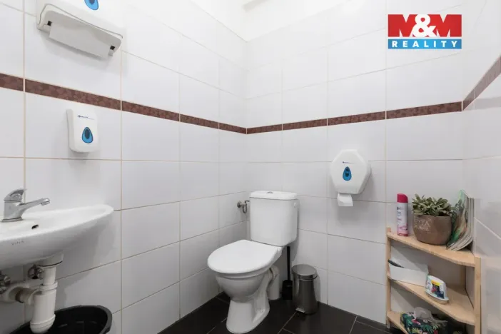 Prodej obchodního prostoru, Ostrava - Poruba, Hlavní třída, 69 m2