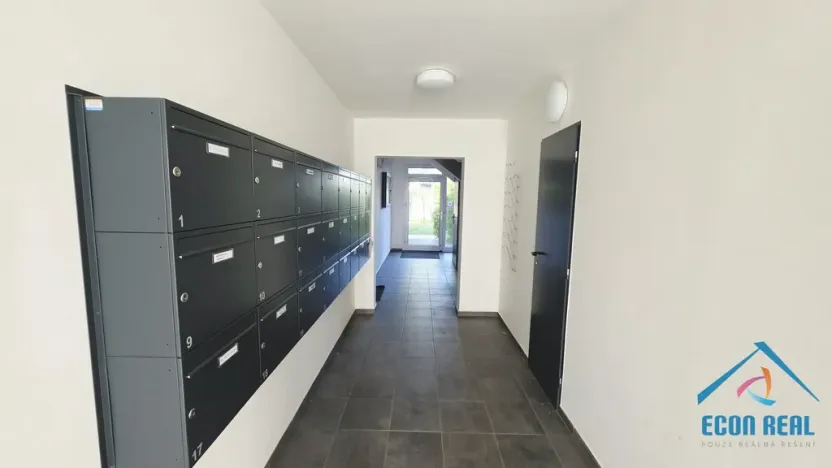 Pronájem bytu 3+1, Praha, Plamínkové, 67 m2