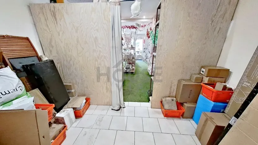 Pronájem obchodního prostoru, Praha - Kobylisy, Klapkova, 40 m2