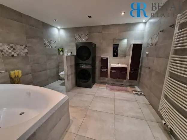 Prodej rodinného domu, Rokytnice, 200 m2