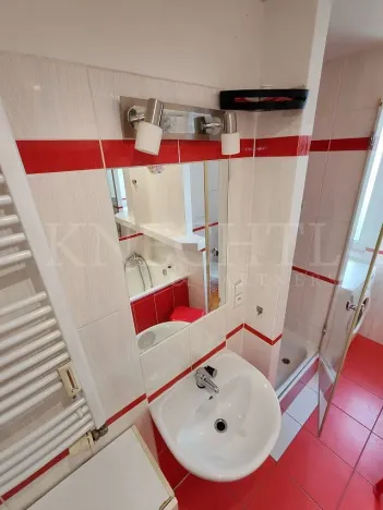 Prodej bytu 3+1, Ostrov, Hlavní třída, 76 m2