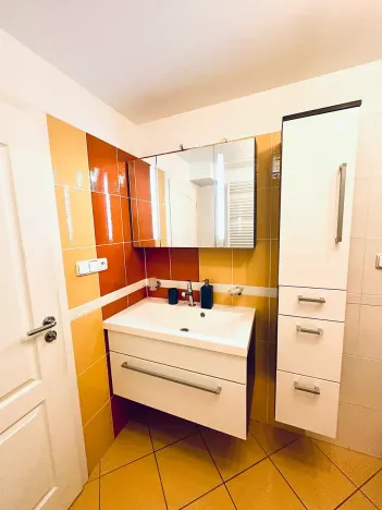 Prodej bytu 4+kk, Karlovy Vary, Zámecký vrch, 177 m2