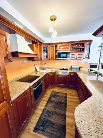 Prodej bytu 4+kk, Karlovy Vary, Zámecký vrch, 177 m2