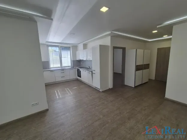 Pronájem bytu 2+kk, Tuchoměřice, Ve Zběrušce, 68 m2