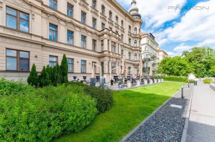 Pronájem bytu 1+kk, Praha - Vinohrady, U Zvonařky, 40 m2