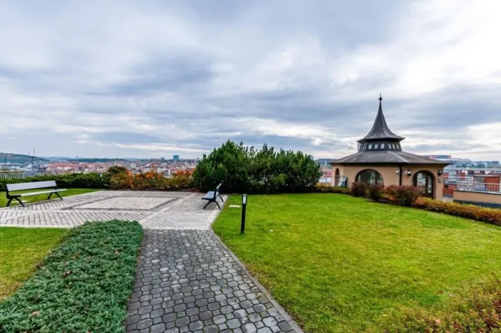 Pronájem bytu 1+kk, Praha - Vinohrady, U Zvonařky, 40 m2