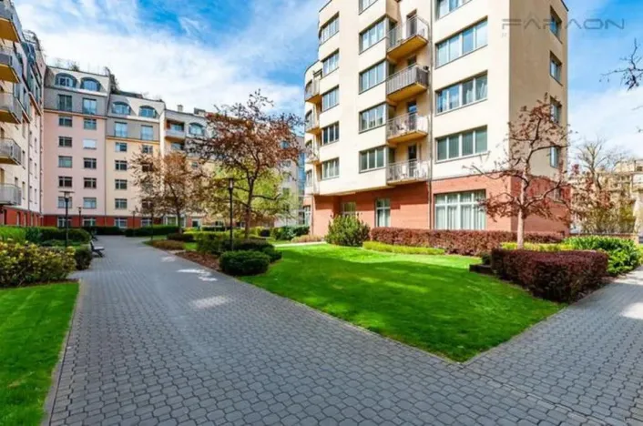 Pronájem bytu 1+kk, Praha - Vinohrady, U Zvonařky, 40 m2