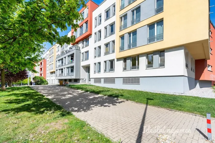 Pronájem bytu 1+kk, Praha - Stodůlky, Raichlova, 24 m2