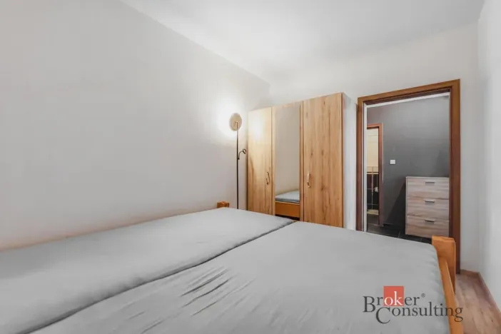 Pronájem bytu 2+1, Plzeň - Litice, Klatovská, 40 m2