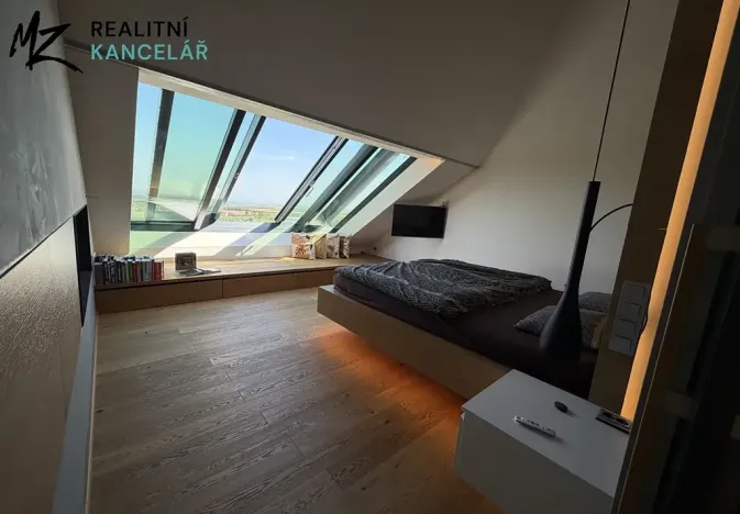 Prodej rodinného domu, Slatinky, 258 m2