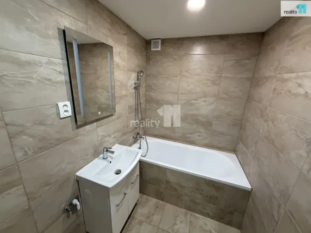 Pronájem bytu 2+1, Česká Lípa, Železničářská, 60 m2