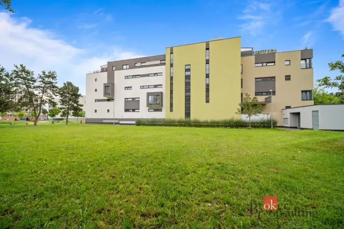 Pronájem bytu 1+kk, Hradec Králové - Nový Hradec Králové, Kejzlarova, 31 m2