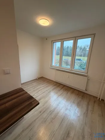Pronájem bytu 2+1, Chomutov, Školní pěšina, 50 m2