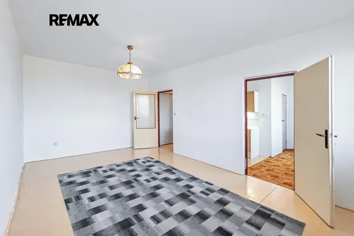 Pronájem bytu 1+1, Jindřichův Hradec, sídliště Vajgar, 42 m2
