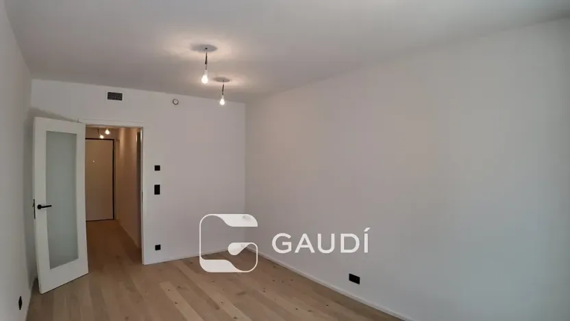 Prodej bytu 1+kk, Praha, Mezitraťová, 32 m2