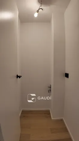 Prodej bytu 1+kk, Praha, Mezitraťová, 32 m2