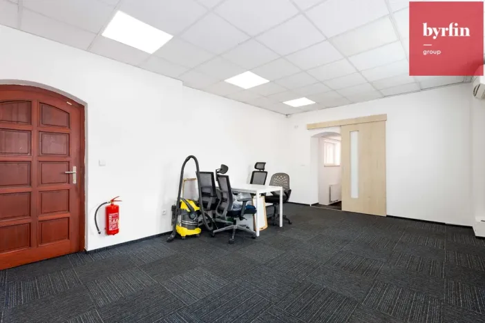 Pronájem kanceláře, Opava, Pekařská, 273 m2