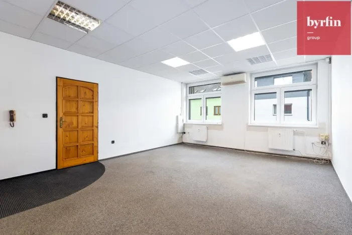 Pronájem kanceláře, Opava, Pekařská, 273 m2